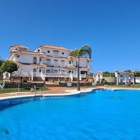 Hotel Diufain Conil De La Frontera Bagian luar foto