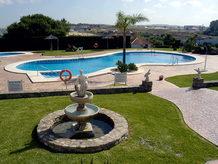 Hotel Diufain Conil De La Frontera Bagian luar foto