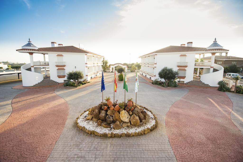 Hotel Diufain Conil De La Frontera Bagian luar foto