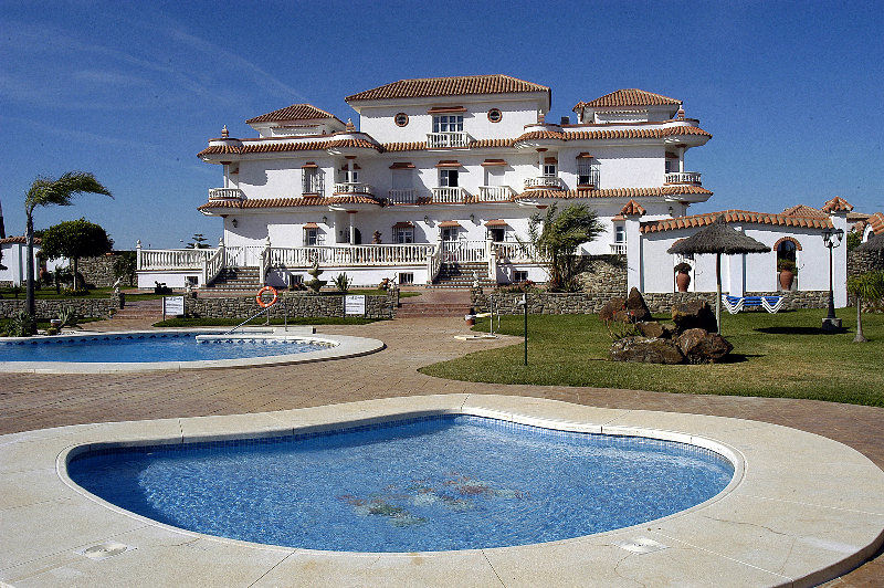 Hotel Diufain Conil De La Frontera Bagian luar foto