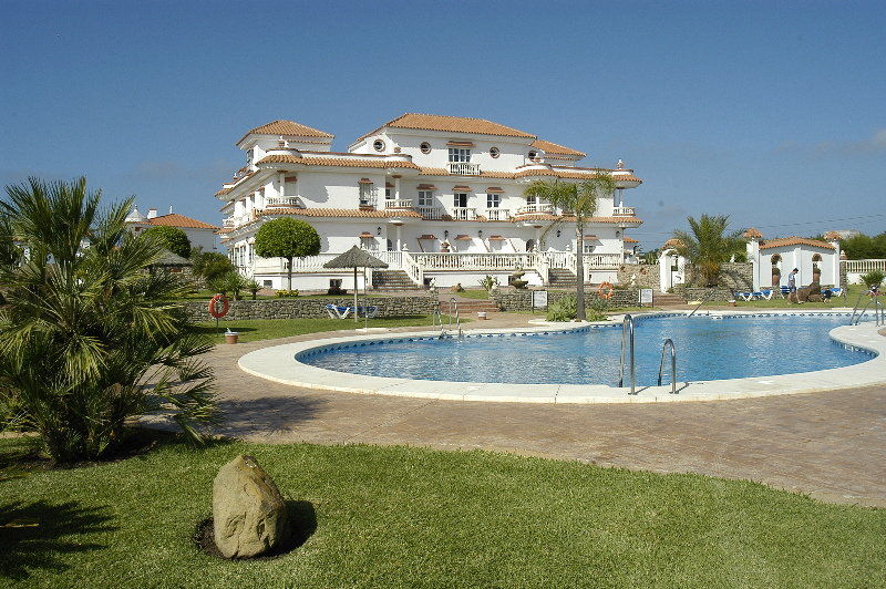 Hotel Diufain Conil De La Frontera Bagian luar foto